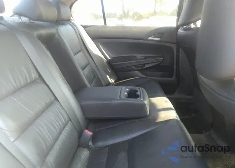 2011 Honda Accord 2.4 Se z USA, uszkodzony, nr VIN 1HGCP2F66BA035026